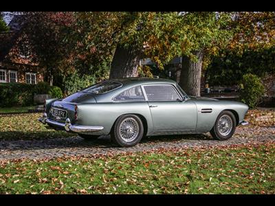 Aston Martin+DB4